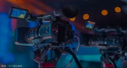 直播带货日赚49万，股价却重挫逾9%！交个朋友为何遭嫌弃？