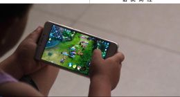 腾讯游戏驶入“岔路口”