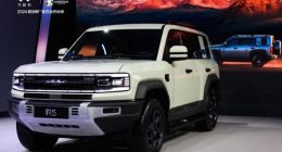 方程豹全家桶亮相北京车展 豹5加推云辇豪华版车型