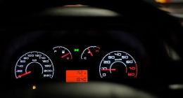 极氪001车主被困车内10分钟：购车两年维修二十多次