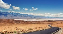 魏建军争当“网红”，长城汽车亟待“爆款”丨深度