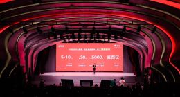 AI总裁数字人、京东Apple Vision Pro版亮相京东618 技术创新助推“又便宜又好”