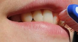 营销堆砌、智能悖论，褪去流量外衣后，usmile笑容加还剩下什么？