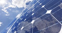 协鑫科技业绩大反转：昔日光伏霸主如何面对产能过剩的挑战？