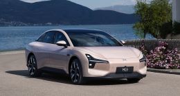 小鹏MONA M03将于7月3日迎来全球首秀：定位15万元级紧凑纯电轿车