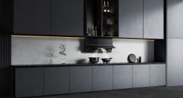 老板电器的“老板”不好当，“创二代”任富佳“直面天命”