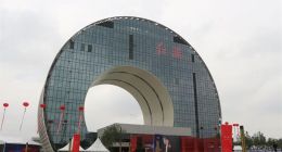 邱现东难题，红旗走量还是走高端？