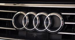 一汽奥迪上半年销量大幅下滑，邱现东是否满意李凤刚交出的答卷？