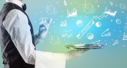 “支付第一股”拉卡拉，屡踩监管红线！有用户投诉乱收费，争议不断