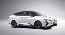 配电子外后视镜、贯穿五联屏的灵悉L，能帮东风本田逆袭吗？