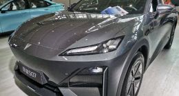 长安深蓝追尾，车主称紧急制动未介入？4S店想花两千删视频