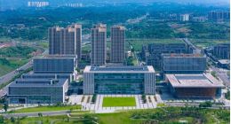 3天2起事故，赛力斯十月两重天：业绩暴涨518%，智驾却频“掉链子”