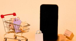 OPPO失落：市场份额下滑 AI、产品、渠道策略转向