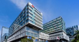 漩涡中的微众银行，奔跑的野心与麻烦的现实