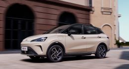 哪吒困局，是造车赛道的缩影