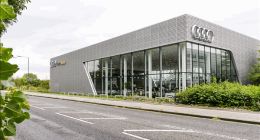 卖一台亏一台 北京曾经最大奥迪4S店发公告：将停售奥迪