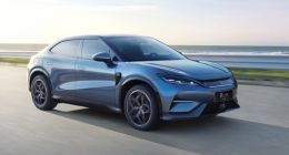 妥妥全球新能源车销冠 比亚迪全年销量预计将达到425万辆