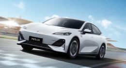 售价跌破12万 销量却逐渐走低 深蓝SL03为何卖不动了？