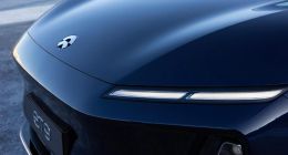 此起彼伏的“蔚小理”，这次轮到蔚来掉队了