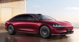 余承东自驾回老家被抢道 享界S9迅速反应减速避让