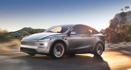 在国内市场率先交付后 特斯拉也已开始在美国市场交付新款Model Y
