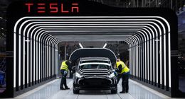 TechWeb微晚报：iPhone 17 Air/Pro机模现身，小米SU7 Pro交付时间长达11个月？