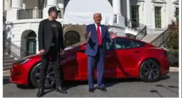 特斯拉在华遇滑铁卢：月销量“腰斩”，焕新版遭“围剿”