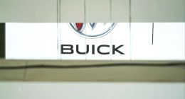 动力系统频繁罢工、车漆过早开裂，降价后的别克君威问题频发