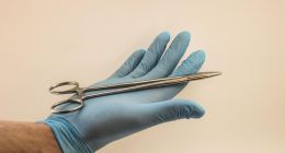 【315专题】“轻医美”祛魅，“新氧们”的合规与利益博弈困局