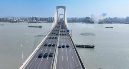 奇瑞百车猎鹰智驾跨越长江 “智”敬1997年创业初心