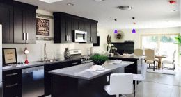 营收跑不赢美的，盈利拼不过格力！海尔怎么赢？