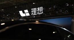 从“利润王”到净利暴跌三成，理想汽车走到十字路口