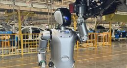 5年亏超50亿，优必选继续赔本赚吆喝