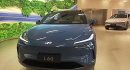 又亏超200亿元！蔚来“铁血换将”断腕求生