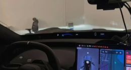 小米 YU7 内饰谍照再曝光，环绕式仪表盘亮眼