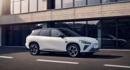 TechWeb微晚报：iPhone在国内市场出货量大幅下滑，雷军微博更改设置