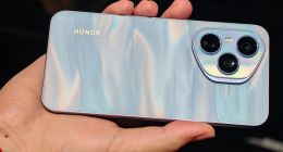 荣耀400 Pro真机首曝：首发流光织锦工艺 最美荣耀手机