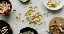 渠道老化、产品断代、对手围城！汤臣倍健如何破局？