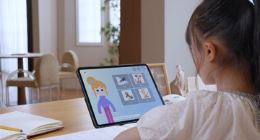 新东方推出首款AI教育产品「新东方AI 1对1」，打造英语学习新体验