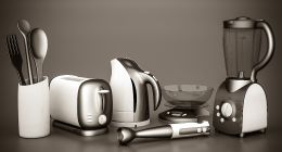 2025上半年，小家电行业仍陷于“锤子思维”丨智能硬件观察