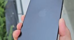 iPhone 17 Air最新机模上手：史上最薄苹果手机！