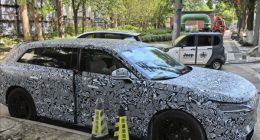 华为智界家族扩张：全新SUV谍照泄露，R9大型车年底亮相