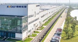 1年内2次工厂起火，蜂巢能源的“动力电池”谁在买？