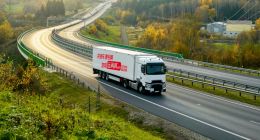 货车司机的“贷款困局”：满帮金融利率超法定红线，催收电话昼夜不停