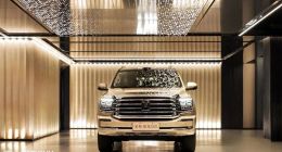 冰箱彩电大沙发，舒适配置堆满，坦克500为何难改市场颓势？