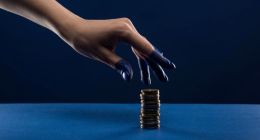 猖獗的哈银花：年化利率300%，担保费动辄过千，合作支付机构复星系商盟支付三年被罚891万