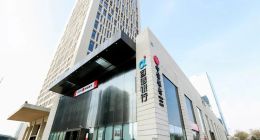 百信银行盈利腰斩、市场被蚕食，新任掌门能“挽狂澜”吗？