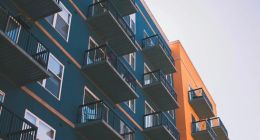 失去左晖四年，贝壳艰难前行