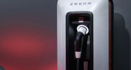 “杭州湾库里南”多事之秋：人事巨震朱凌博士离任，极氪9X卷入订单造假风波？