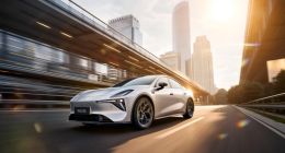 深蓝L06正式首发：首搭3纳米车规芯片+磁流变悬架